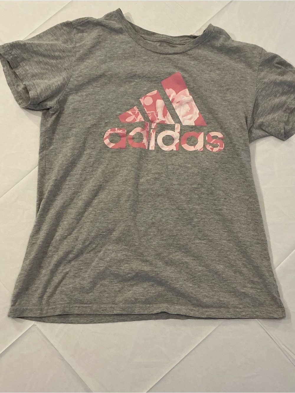 Adidas Kids Amplifier Tee Heather Gray Pink Floral Camo Logo T-Shirt S